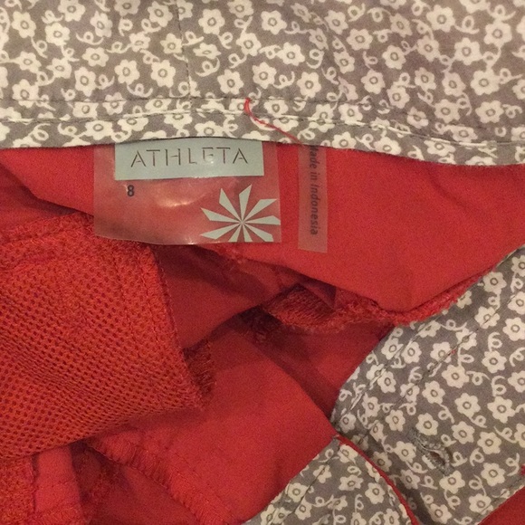 Athleta Red Dipper Bermuda Hiking Shorts Size 8 - Picture 5 of 8